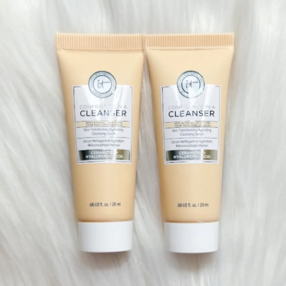 It Cosmetics Confidence in a Cleanser Deluxe Trial Duo